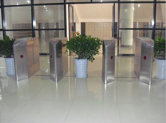 苏州银行——尖角翼闸