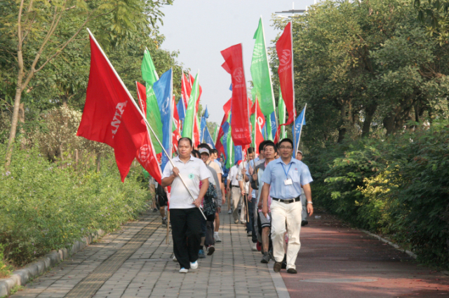 三雅摩托登山比赛