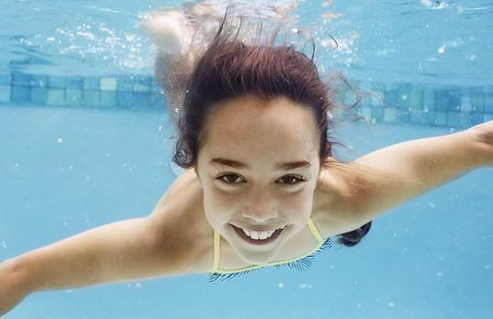 9. Swimming can make people smarter