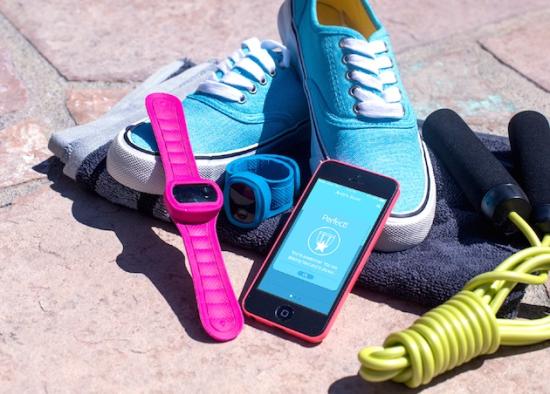 FitBit:能监控活动范围和运动量的儿童手表