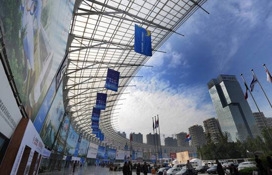 成都新会展中心_成都会展收入图