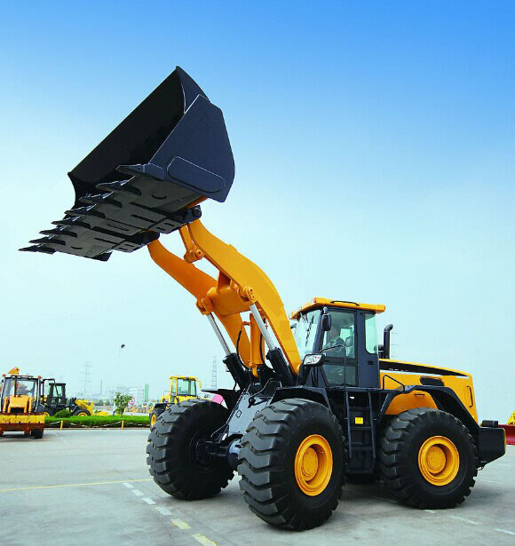 名称:工程机械行业及车辆-工程机械及车辆-铲车