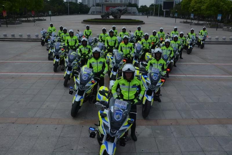 东莞市33个镇街铁骑集体亮相!你最喜欢哪一个?