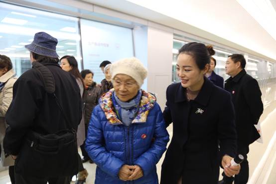 加加酱油董事长_加加酱油图片(2)