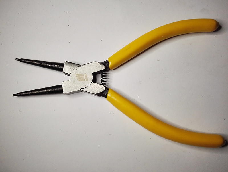 孔用直咀卡簧钳(111) | 中山市港口镇兴正五金电器商行