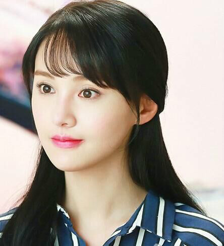 郑爽angelbaby大pk,谁的发型更倾城?